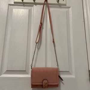 Shoulder/crossbody purse.